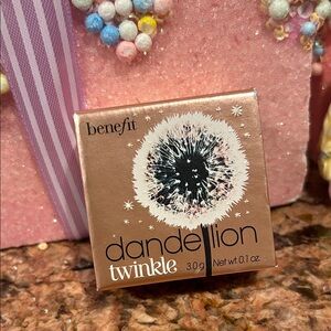 Benefit Dandelion Twinkle Highlighter - Radiant Pink